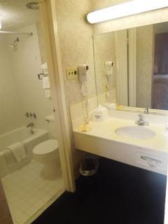 Days By Wyndham Hotel Easton