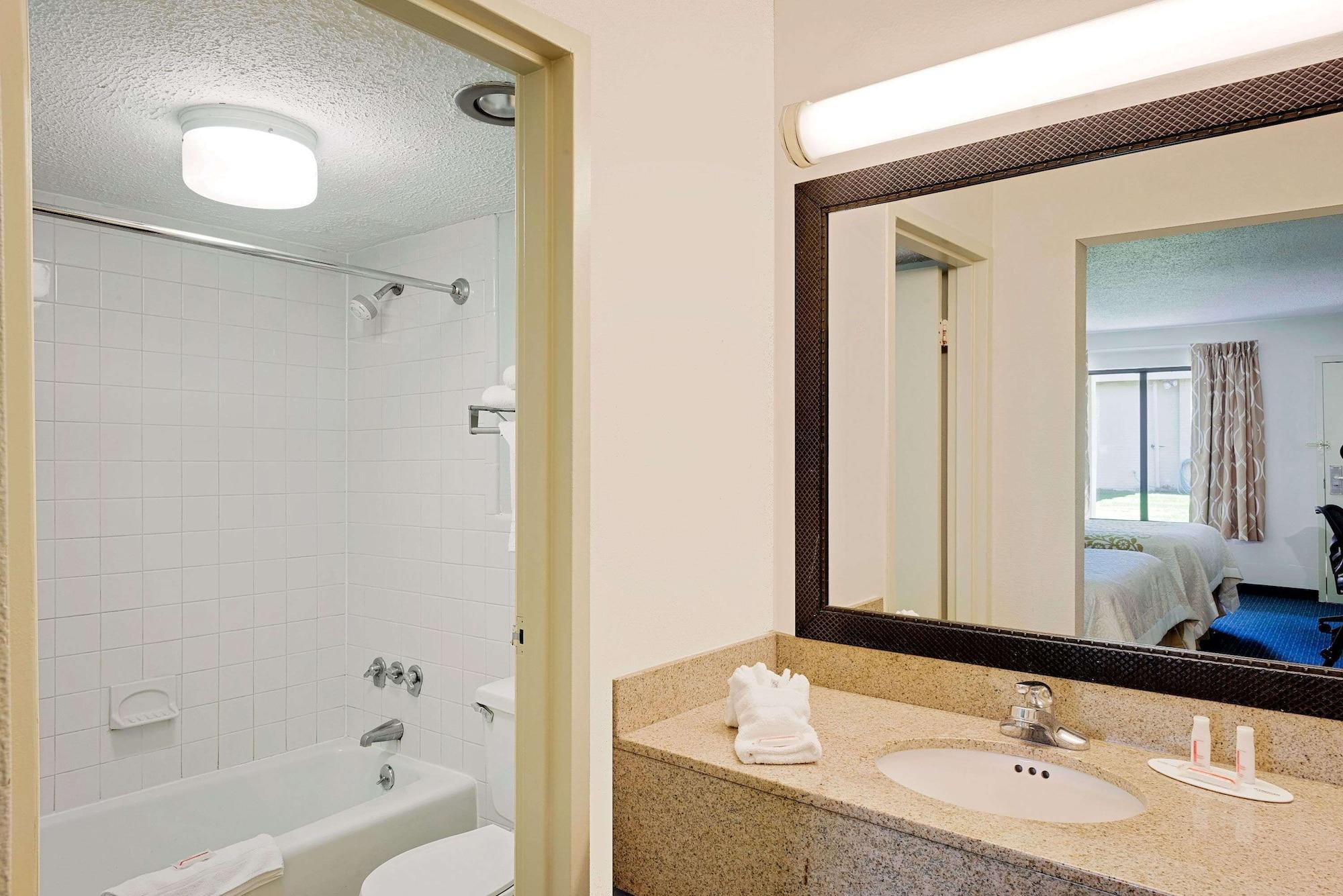 Hotel Days By Wyndham 3*