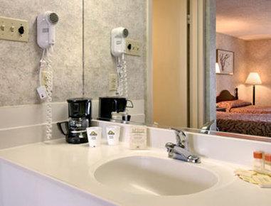 Days By Wyndham Hotel Easton